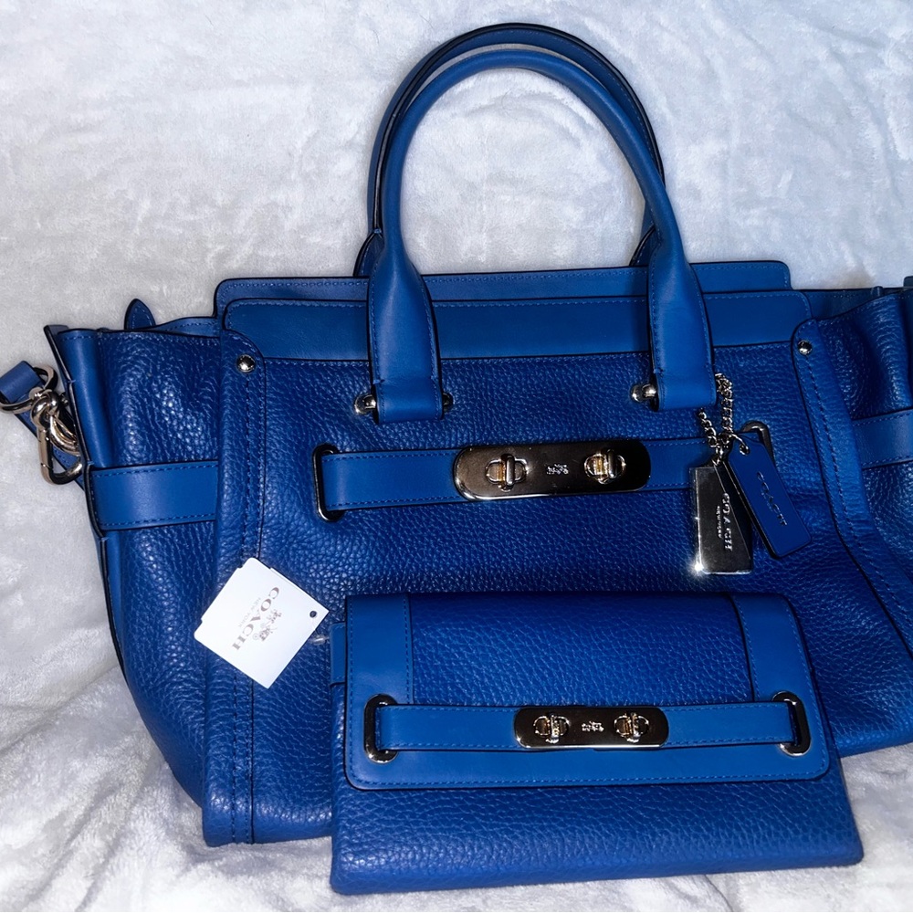Stunning cobalt COACH bag
